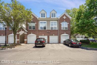 Main picture of 608 Rosewood Dr