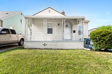 Main picture of 1076 Leblanc St