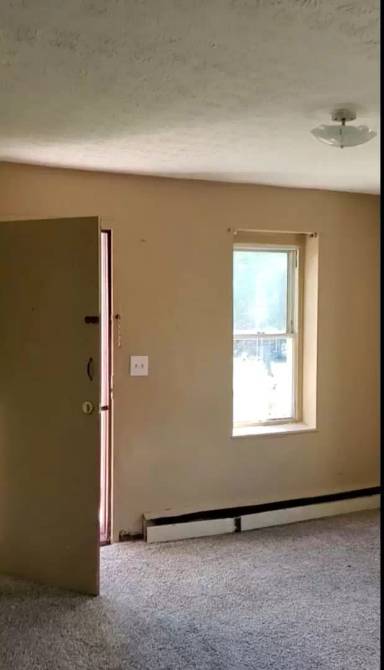 Main picture of 1055 Van Buren Ave