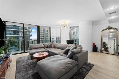 Main picture of Brickell Heights