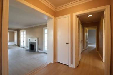 Main picture of 326 E Camino Colegio