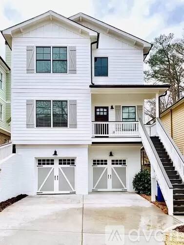 Main picture of 3226 Cates Ave NE