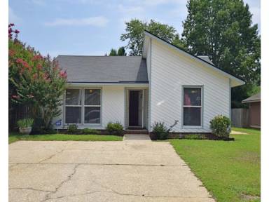 Main picture of 7006 Candlewood Dr