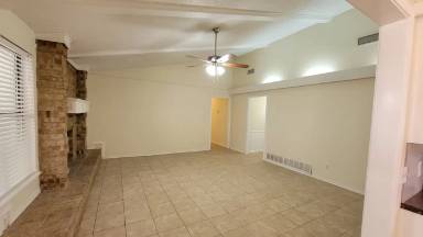 Main picture of 1105 Genoa Ave
