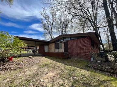 Main picture of 600 E Glenn Ave