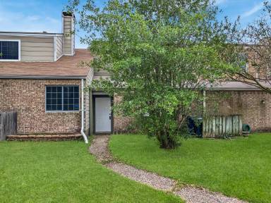 Main picture of 1338 Airline Dr