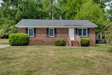 Main picture of 1724 Vernon Rd