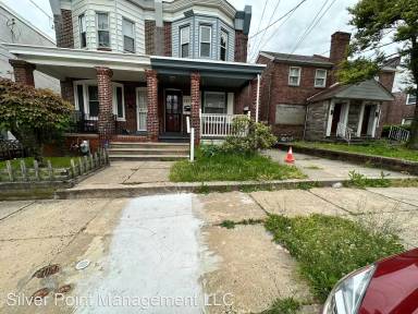 Main picture of 2817 W 10th St