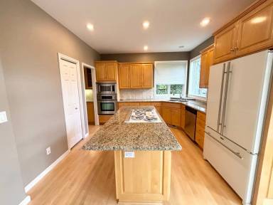Main picture of 14 Morningview Cir