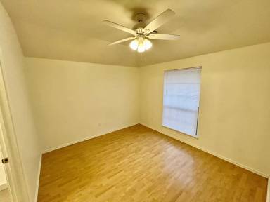 Main picture of 1400 S Mississippi Ave