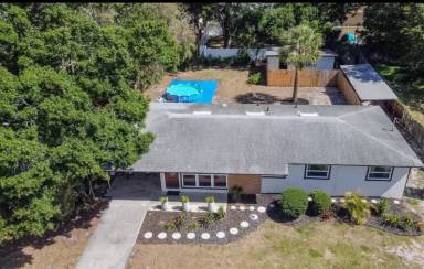 Main picture of 4423 W Bay Ave