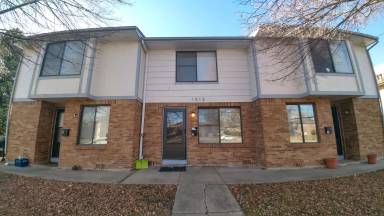 Main picture of 1919 Meadow Dr
