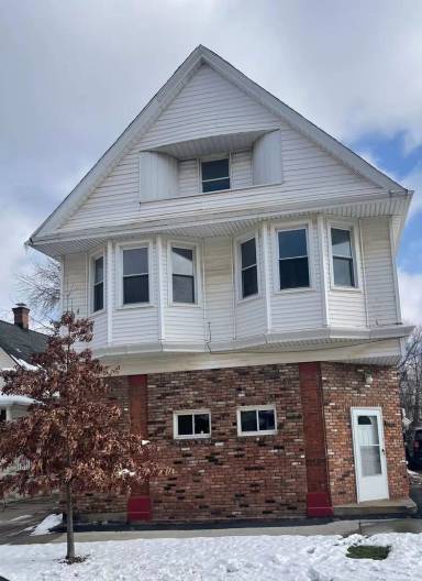 Main picture of 4007 E 54th St
