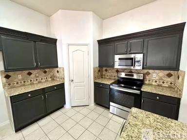 Main picture of 5433 Timber Ridge Dr