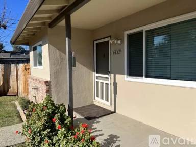Main picture of 1637 Phantom Ave