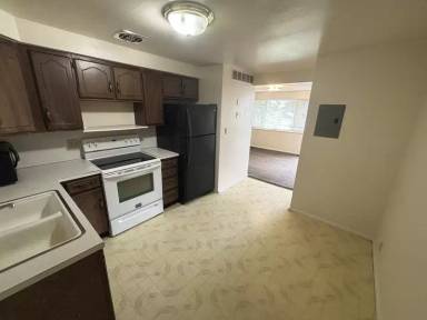Main picture of 258 N 400 W