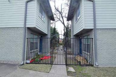 Main picture of 2101 Polaris Ave