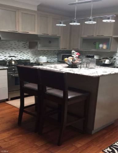 Main picture of 1347 41st Ave