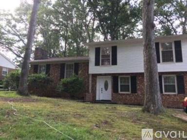 Main picture of 311 E Rowan St