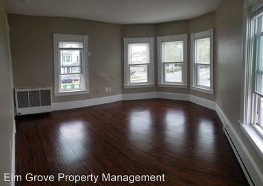 Main picture of 124 N Main St