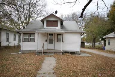 Main picture of 1738 N Jefferson St