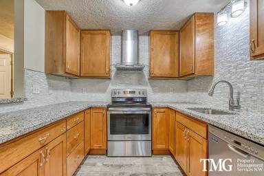 Main picture of Jackson Court Apartments