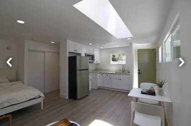 Main picture of 2712 Westwood Blvd