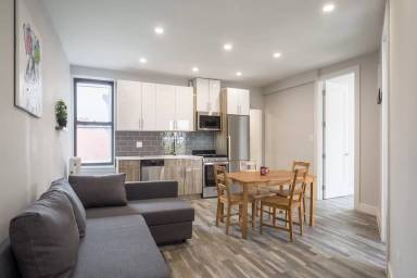 Main picture of 2320 Hughes Ave