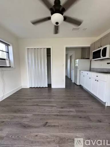 Main picture of 10455 SW 46th St
