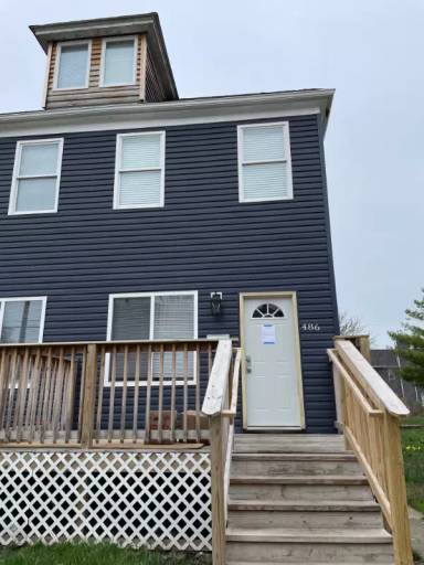 Main picture of 486 S Champion Ave
