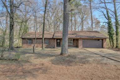 Main picture of 3009 Stephanie Dr