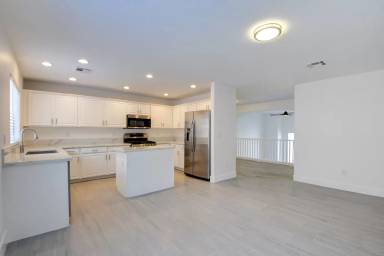 Main picture of 328 Mali Heights Ct