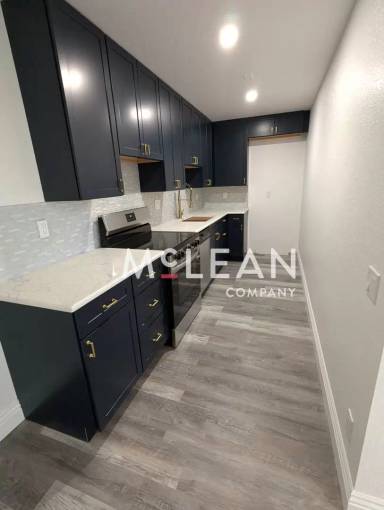 Main picture of 751 N Los Felices Cir W
