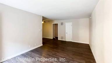 Main picture of 970 Menlo Ave