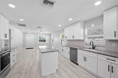 Main picture of 527 97th Ave N