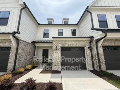 Main picture of 76 N District Ave