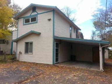 Main picture of 5325 Primrose Ln