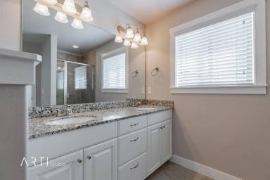 Main picture of 1317 N Silvercrest Dr