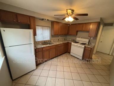 Main picture of 1409 S Central Ave