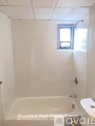 Main picture of 125 Trapelo Rd