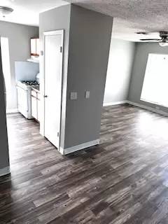 Main picture of Valley Island Palms Apartments