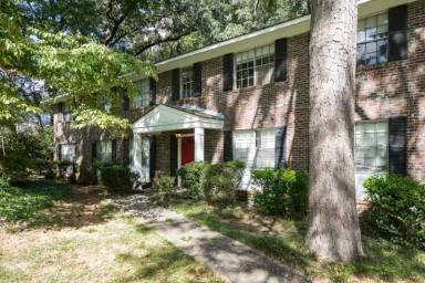 Main picture of 463 Church St