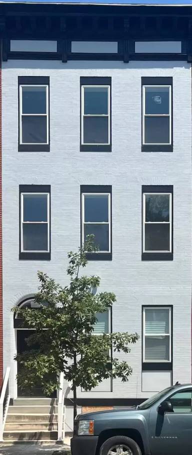 Main picture of 615 N Calhoun St