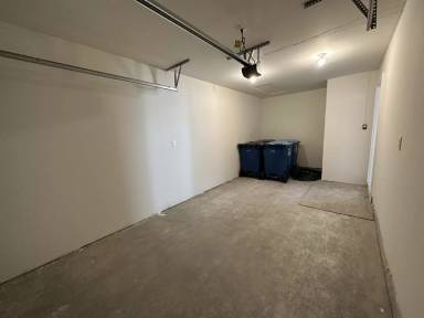 Main picture of 122 Park Ave