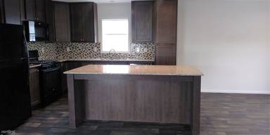 Main picture of 511 E 1st St