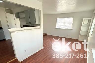 Main picture of 14551 S Redwood Rd