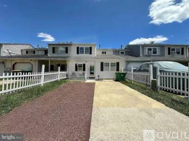Main picture of 519 Blackbird Dr