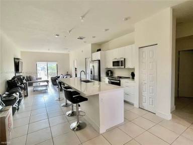 Main picture of 8005 NW 104th Ave