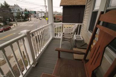 Main picture of 219 N Harvard St