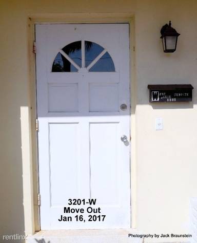 Main picture of 3201 Marine Dr